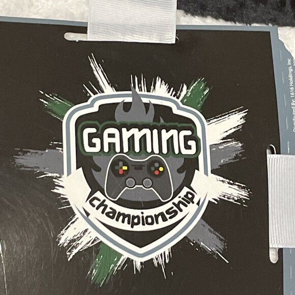 Blanket Video Gamer Soft Plush Blanket 50" x 60" New Throw Blanket Gift Idea - Picture 2 of 4